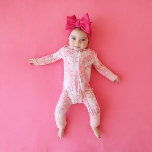 Posh Peanut Limited Edition Mirra Convertible Onesie 3-6 months